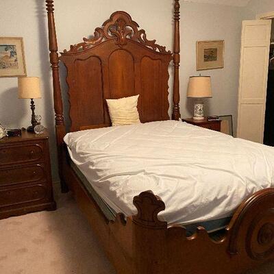 ME6028: Rococo 4 Poster Bed
