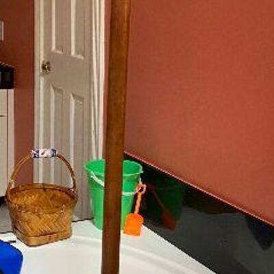 ME6027: Coat Rack
