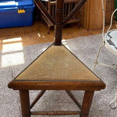 ME6010: Prayer Bench

