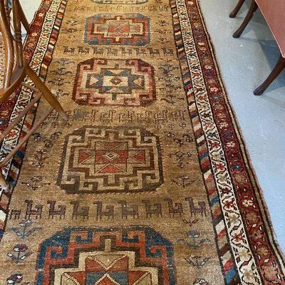 ME6073: Asian / Middle Eastern Handmade Rug
