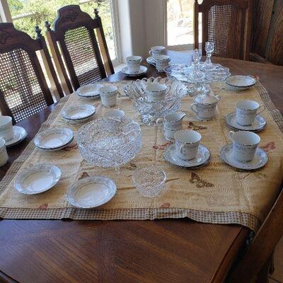 Mikasa 12 piece dessert set