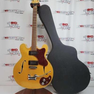 2030	

Mosrite Celebrity Acoustic Guitar With Hard Case
Marked A0826