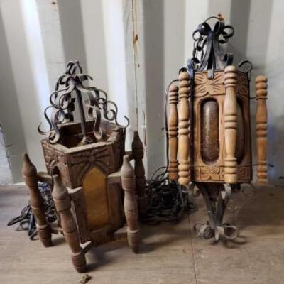 #4506 â€¢ 2 Lights Fixtures