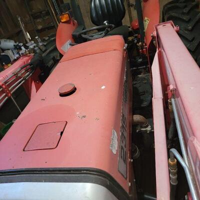 Massey Ferguson 1040 Tractor
