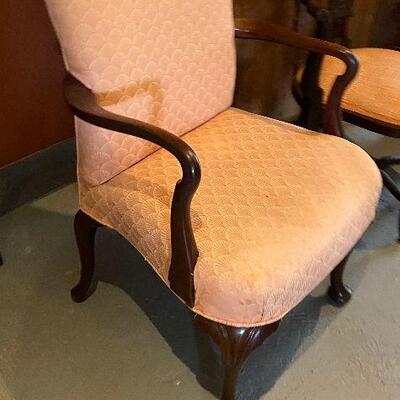 ME6006: Occasional Chair
