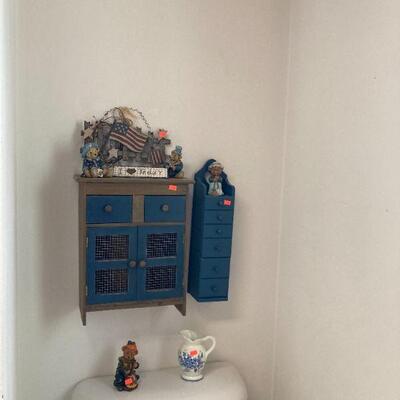 Decor in laundry room