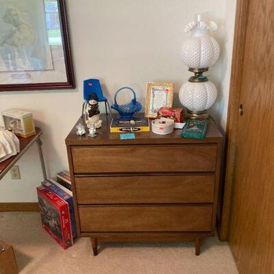 MCM 3 drawer