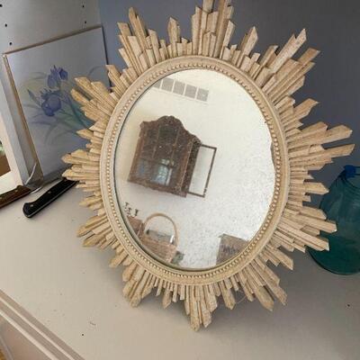 VERY VINTAGE MCM SYROCO WOOD SUNBURST VANITY WALL MIRROR. BUY IT NOW $220