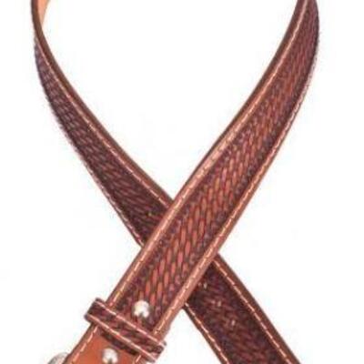 158	

Showman Â® Men's Agrentina Cow Leather Belt.
This belt is made from Argentina cow leather, genuine hand tooled, and is dark...