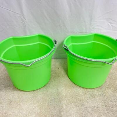 125	

NEW two (2) 8 Qt Flat back bucket, 8.5" tall. Made in USA
Two (2) 8 Qt Flat back bucket, 8.5" tall. Made in USA 