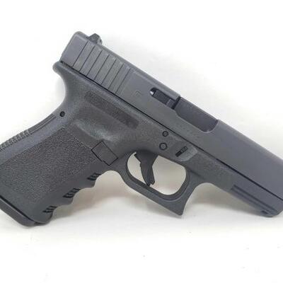 302: NEW Glock 19 9mm Semi-Auto Pistol CA OK 1 PER 30 DAYS . Serial No. BTCC272 Barrel Length 3.875" 2 Ten Round Magazines....