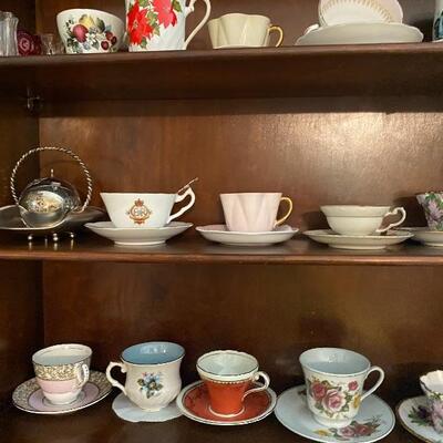 Cup and saucer 3  dollar each