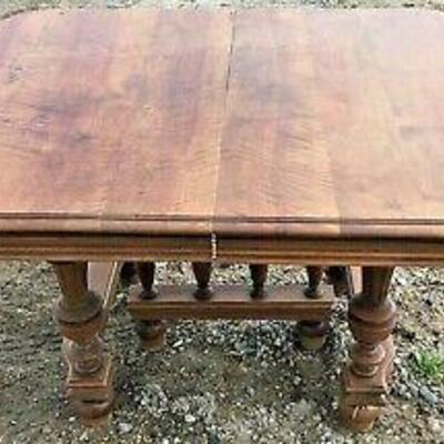 https://www.ebay.com/itm/114918154940	CC0030 ANTIQUE 19TH CENTURY DINNER TABLE NO CHAIR
