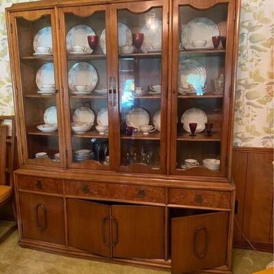 https://www.ebay.com/itm/114807620345	CV9002 Thomasville Mid Century Modern Buffet Local Pickup
