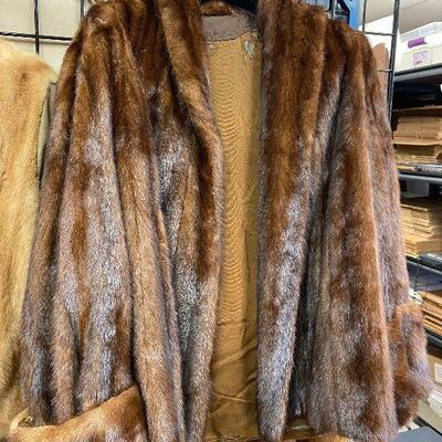 https://www.ebay.com/itm/124815410600	ME6087:  Vintage Mink Jacket
