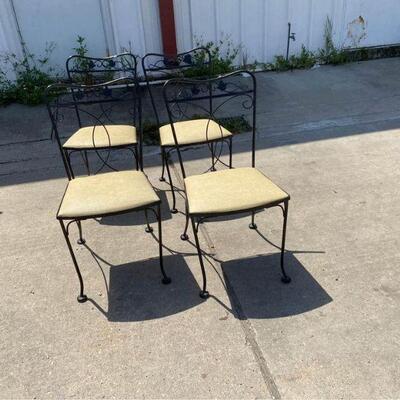 https://www.ebay.com/itm/114918522769	ME6012: 4 Metal Mid Centry Outdoor Chairs $200
