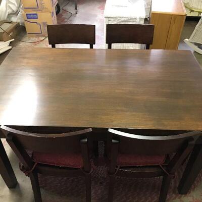Dark Wood Dining Table with (6) Chairs & Cushions
Table: 60"x36"x31"
Chairs: 17"x17"x36"
$175
