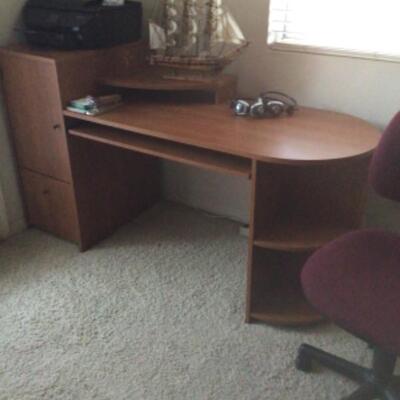 Desk $25