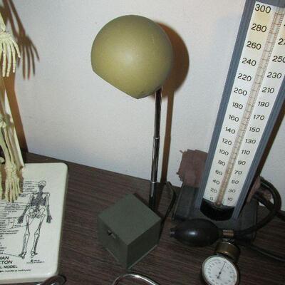 Lightolier eyeball lamp