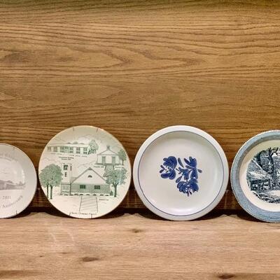 (4) Collectable Plates