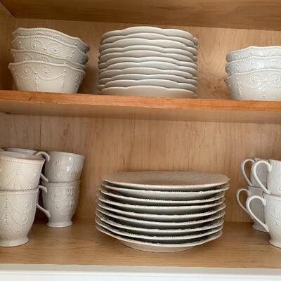 Lenox Dish Set