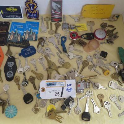 KEYS BOX LOT