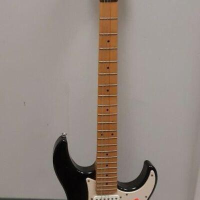 https://www.ebay.com/itm/115022773516	SC3001 USED VINTAGE PACIFICA YAMAHA ELECTRIC GUITAR	BIN		150
