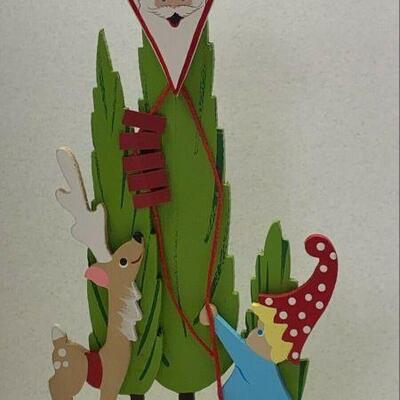 https://www.ebay.com/itm/124963978234	NC560 VINTAGE EMQEE CORP HAWAII CHRISTMAS ORNAMENT ELF AND KITE 2 		Auction Starts 10/22/2021 10 PM
