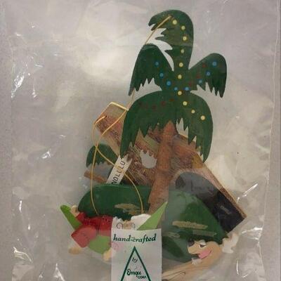 https://www.ebay.com/itm/124963978219	NC552 VINTAGE EMQEE CORP HAWAII CHRISTMAS ORNAMENT HAMMOCK SANTA NEW UNOPENED		Auction Starts...