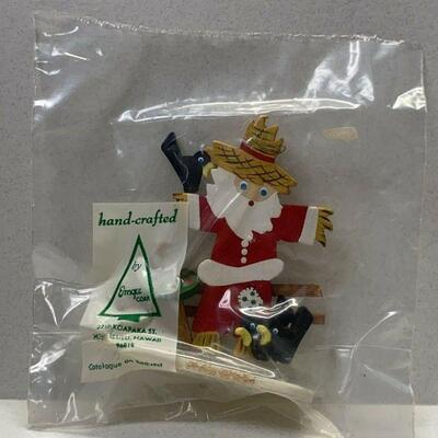 https://www.ebay.com/itm/115055883104	NC549 VINTAGE EMQEE CORP HAWAII CHRISTMAS ORNAMENT SANTA SCARECROW NEW UNOPENED 		Auction Starts...