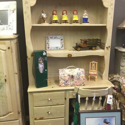 Childs Bedroom Set
