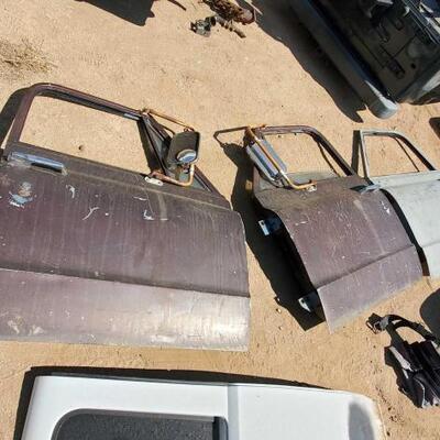 #2008 â€¢ 3 Truck Doors
