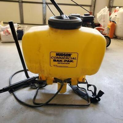 #4012 â€¢ Hudson Commercial Bak-Pak Sprayer