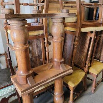 #5012 â€¢ Dinning Room Chairs, Table and Accent Table