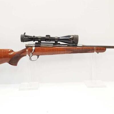#380 â€¢ Browning. 243 Bolt Action Rifle