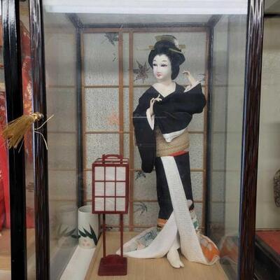 #5026 â€¢ Porcelain Geisha Doll