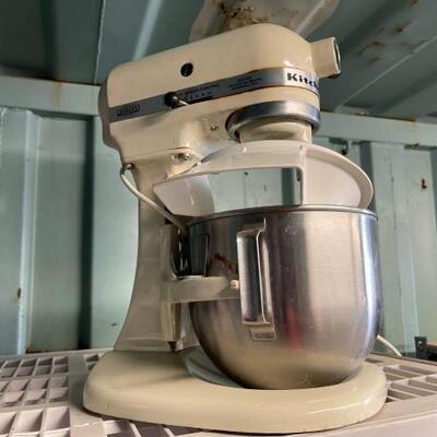 #3512 â€¢ Kitchen Aid Mixer