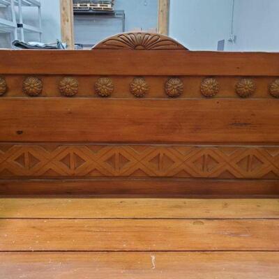 #2940 â€¢ Wooden Bench: Wooden Bench Measurements: Height: 34.5" Length: 42" Width: 20". 