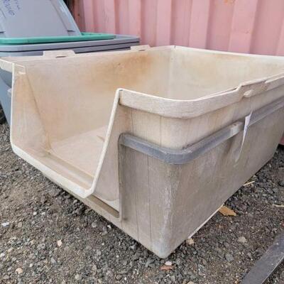 #80008 â€¢ Dog Kennel XXL