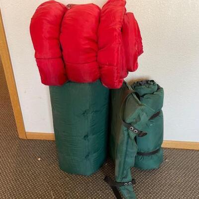 #3054 â€¢ Sleeping Bag and 2 Air Pads