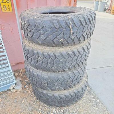 #80000 â€¢ (4) Kenda Klever M/T LT235/75R15 Tires