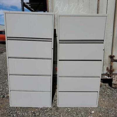 #30000 â€¢ 2 Metal Storage Cabinets: Both Measure Approx: 30" x 20" x 65".