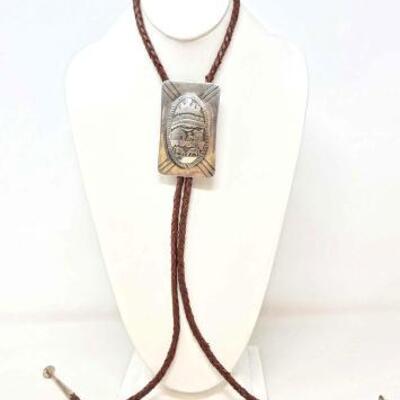 #658 â€¢ Vintage Western Bolo Tie - 56.8gWeighs Approx 56.8g.