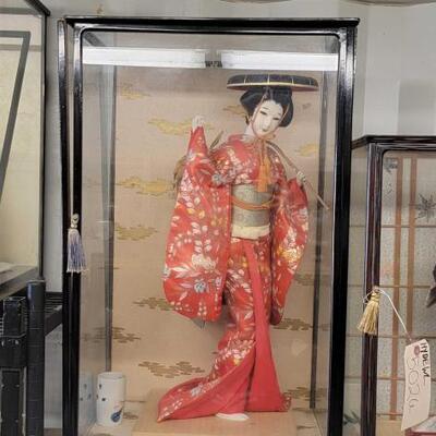 #5024 â€¢ Porcelain Geisha Doll