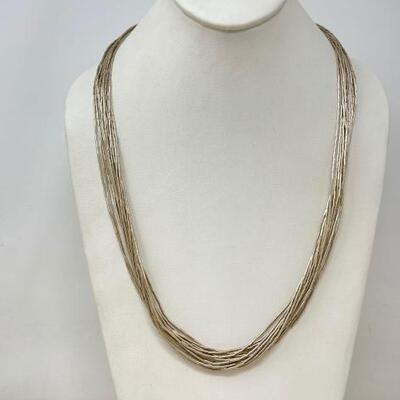 #934 â€¢ Native American Sterling Silver Liquid Necklace 66.3g
High bid $15
Weighs Approx 66.3g Approx Length 25â€.