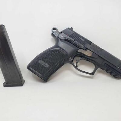 #202 â€¢ Bersa SA Thunder 40 Pro 40 S&W Semi-Auto Pistol: Serial Number: A19987
Barrel Length: 4.