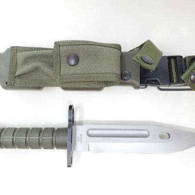 #2564 â€¢ Buck 188 U.S.A M9 Phrobis III 7" Knife
blade measures approx 7"
