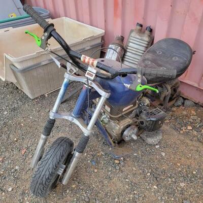 #80004 â€¢ Gas Powered Mini Bike