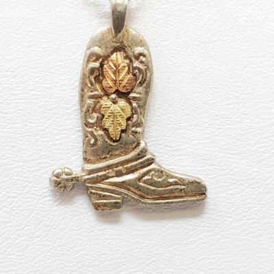 #924 â€¢ Black Hills Sterling Silver Boot Pendant Weighs Approx 2.6g.