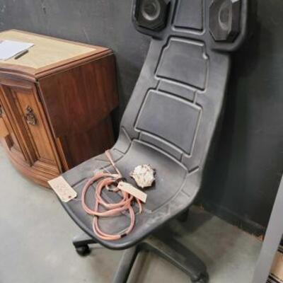 #6540 â€¢ Gaming Chair with Speakers